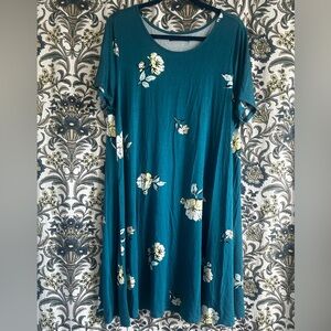 Denver Hayes Floral T-shirt Dress